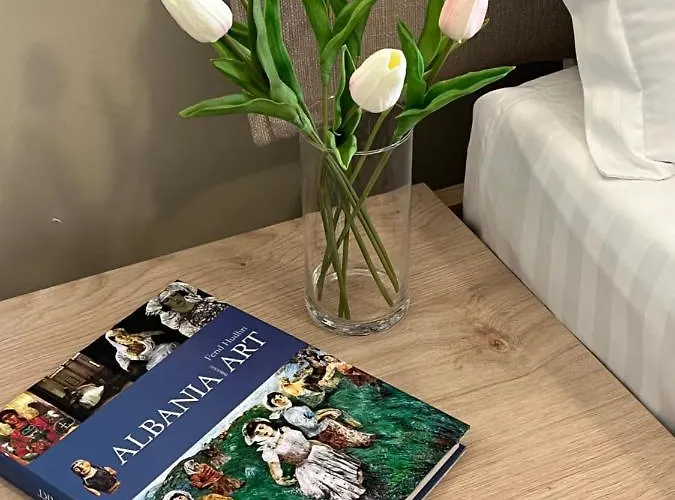 Grand New Bazaar * ティラナ